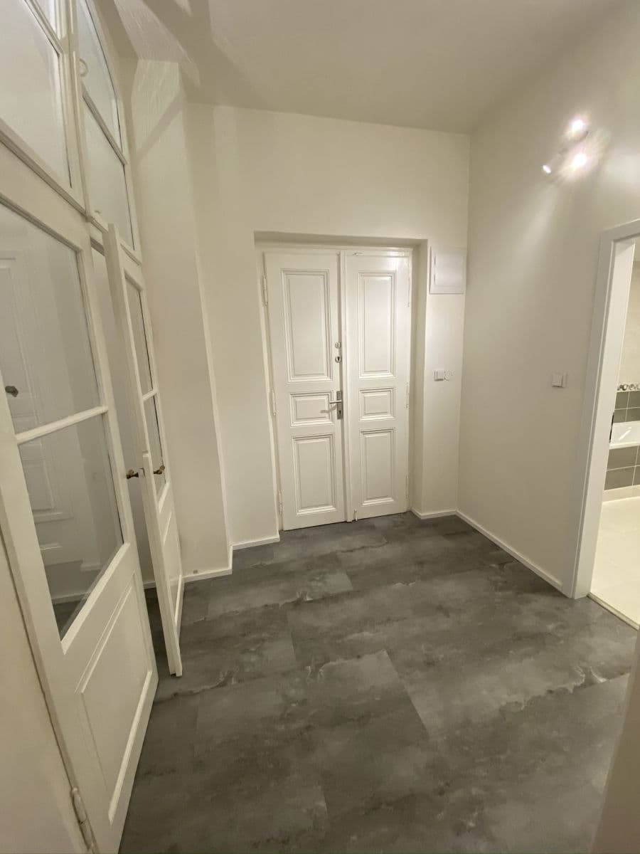 Pronájem bytu 1+1 53 m², Opatovická, Praha, Praha Pronájem bytu 1+1 53 m², Opatovická, Praha, Praha