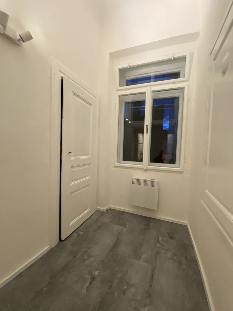Pronájem bytu 1+1 53 m², Opatovická, Praha, Praha Pronájem bytu 1+1 53 m², Opatovická, Praha, Praha