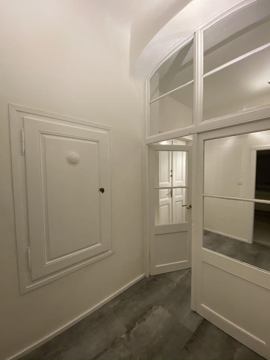 Pronájem bytu 1+1 53 m², Opatovická, Praha, Praha Pronájem bytu 1+1 53 m², Opatovická, Praha, Praha