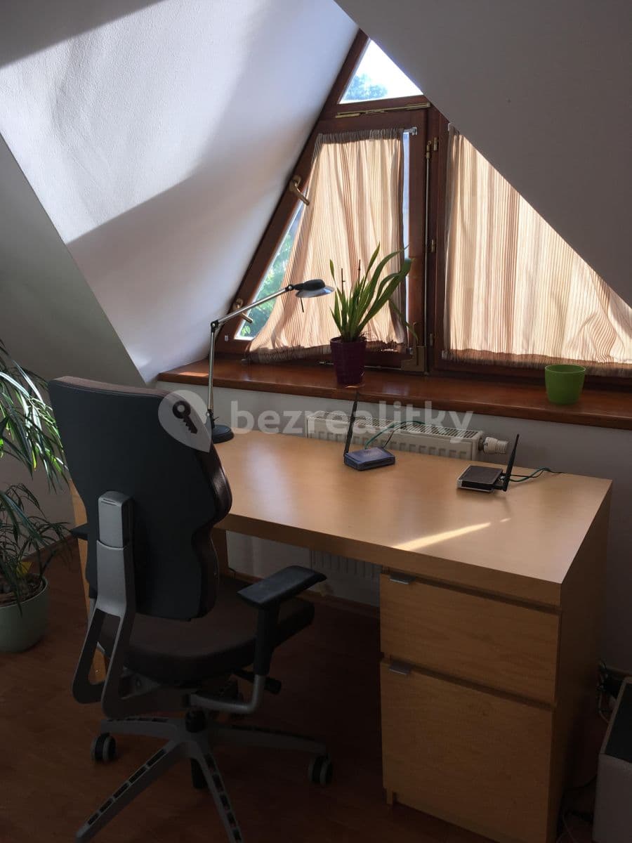 Pronájem domu 131 m², pozemek 325 m², Nelahozeves, Středočeský kraj Pronájem domu 131 m², pozemek 325 m², Nelahozeves, Středočeský kraj