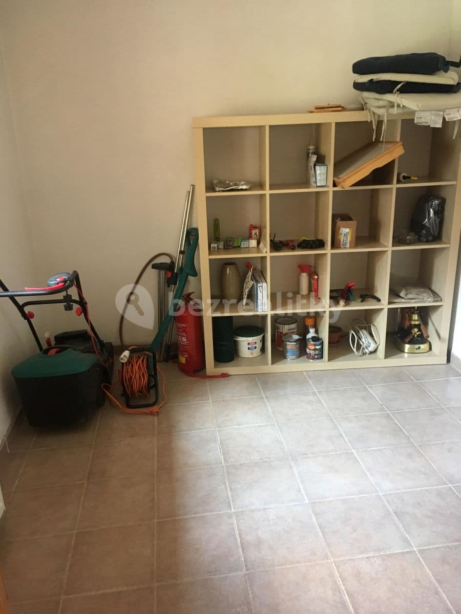 Pronájem domu 131 m², pozemek 325 m², Nelahozeves, Středočeský kraj Pronájem domu 131 m², pozemek 325 m², Nelahozeves, Středočeský kraj