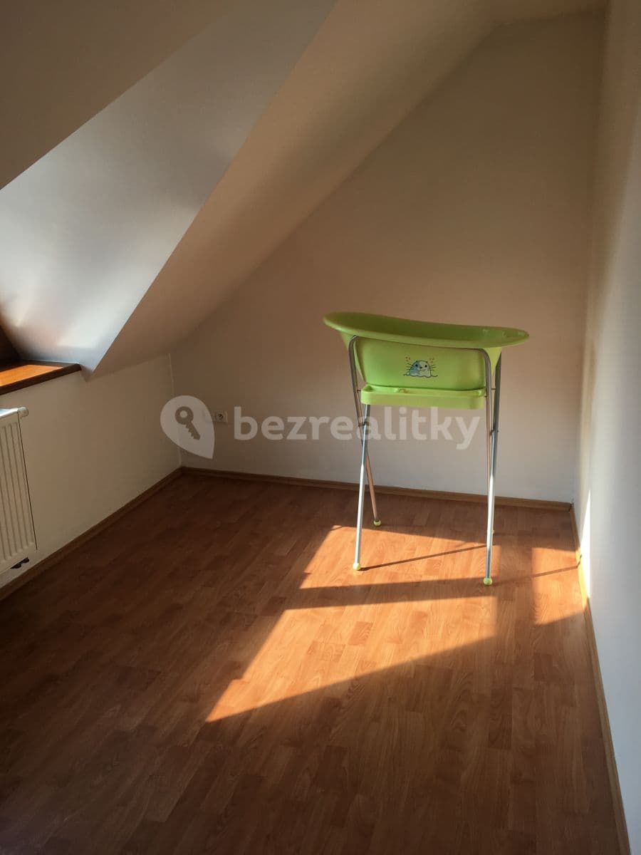 Pronájem domu 131 m², pozemek 325 m², Nelahozeves, Středočeský kraj Pronájem domu 131 m², pozemek 325 m², Nelahozeves, Středočeský kraj