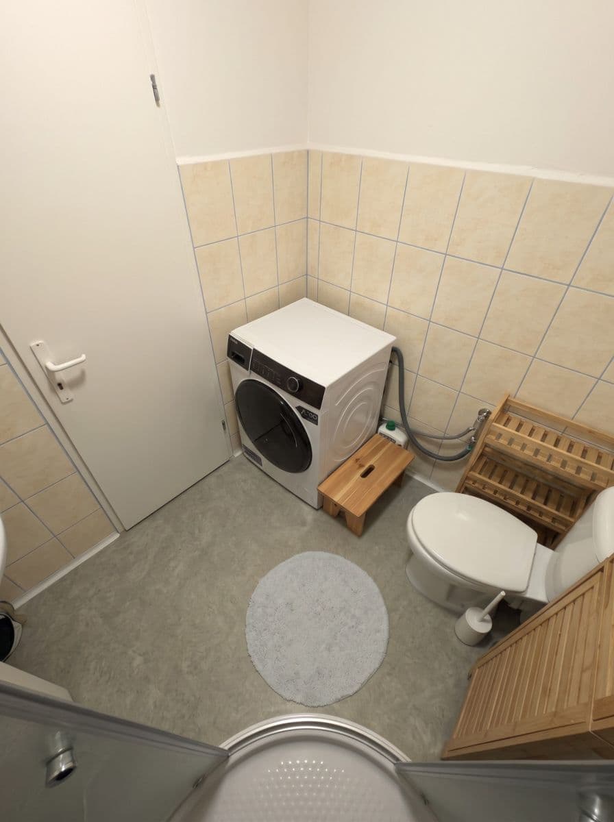 Pronájem bytu 1+kk 25 m², Zbynická, Praha, Praha Pronájem bytu 1+kk 25 m², Zbynická, Praha, Praha