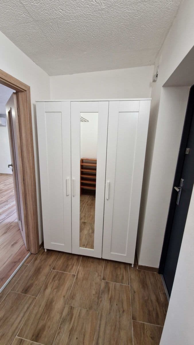 Pronájem bytu 2+kk 58 m², Bílovecká, Opava, Moravskoslezský kraj Pronájem bytu 2+kk 58 m², Bílovecká, Opava, Moravskoslezský kraj