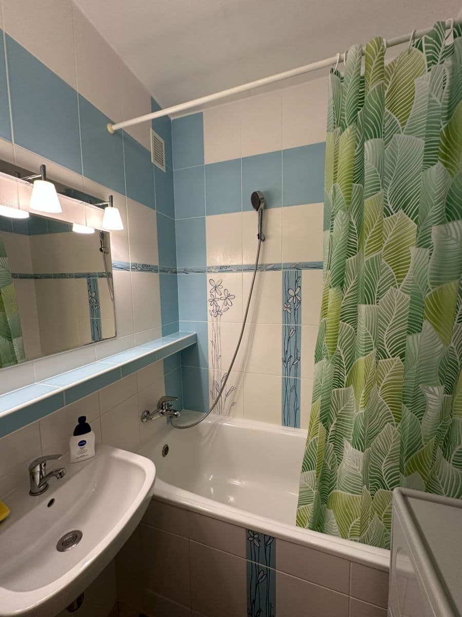 Pronájem bytu 2+1 55 m², Uránová, Ružinov, Bratislavský kraj Pronájem bytu 2+1 55 m², Uránová, Ružinov, Bratislavský kraj