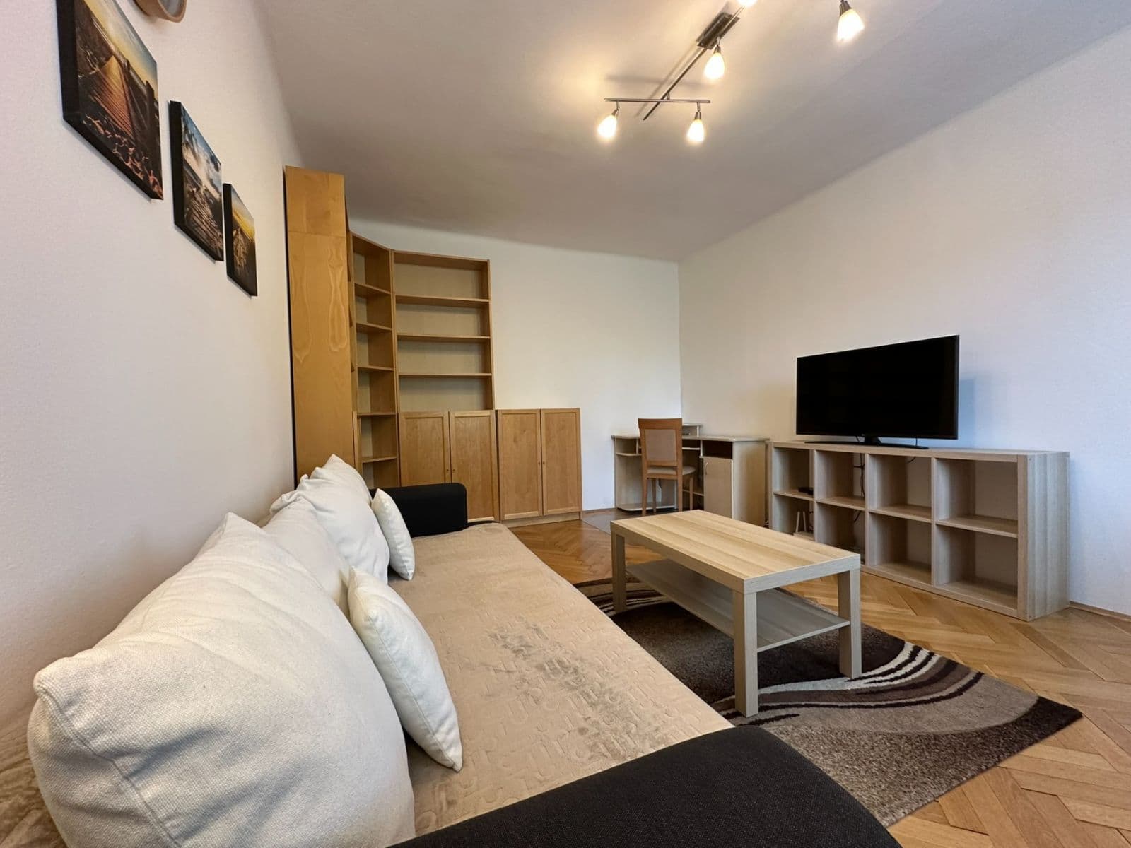 Pronájem bytu 2+1 55 m², Uránová, Ružinov, Bratislavský kraj Pronájem bytu 2+1 55 m², Uránová, Ružinov, Bratislavský kraj
