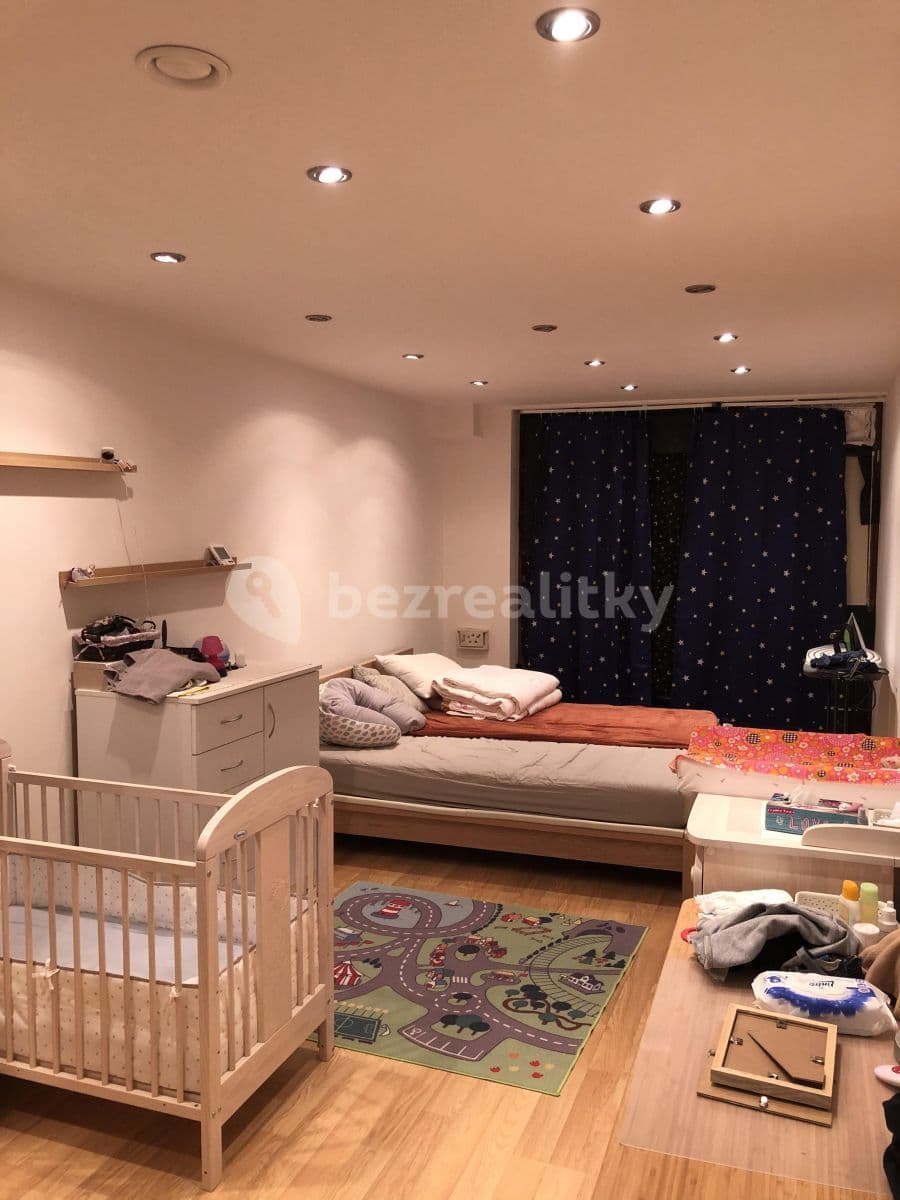 Pronájem bytu 2+kk 67 m², Osadní, Praha, Praha Pronájem bytu 2+kk 67 m², Osadní, Praha, Praha