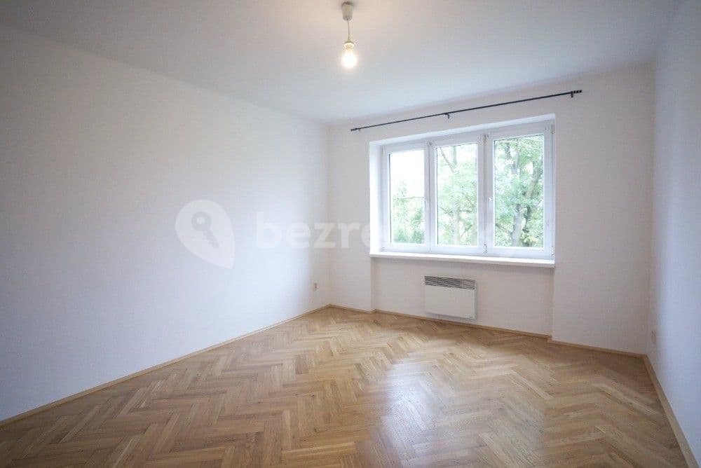 Pronájem bytu 2+1 57 m², Pod Školou, Ústí nad Labem, Ústecký kraj Pronájem bytu 2+1 57 m², Pod Školou, Ústí nad Labem, Ústecký kraj