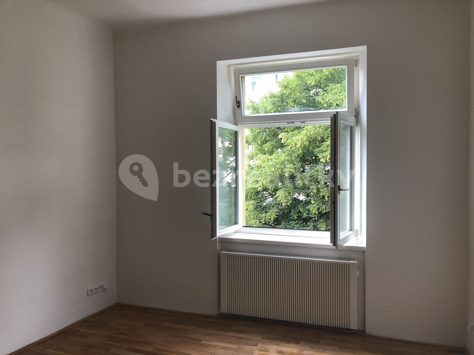 Pronájem bytu 1+kk 25 m², Oldřichova, Praha, Praha Pronájem bytu 1+kk 25 m², Oldřichova, Praha, Praha