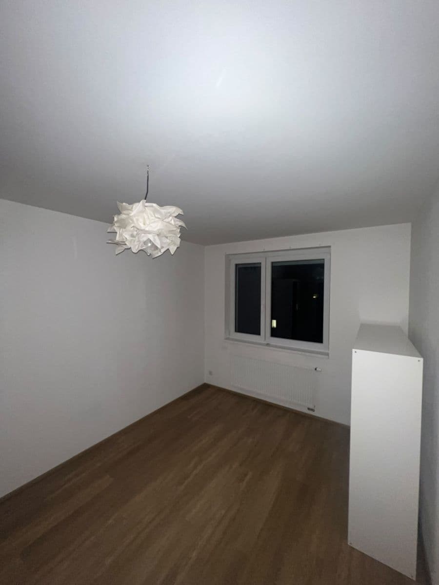 Pronájem bytu 4+1 110 m², Padovská, Praha, Praha Pronájem bytu 4+1 110 m², Padovská, Praha, Praha