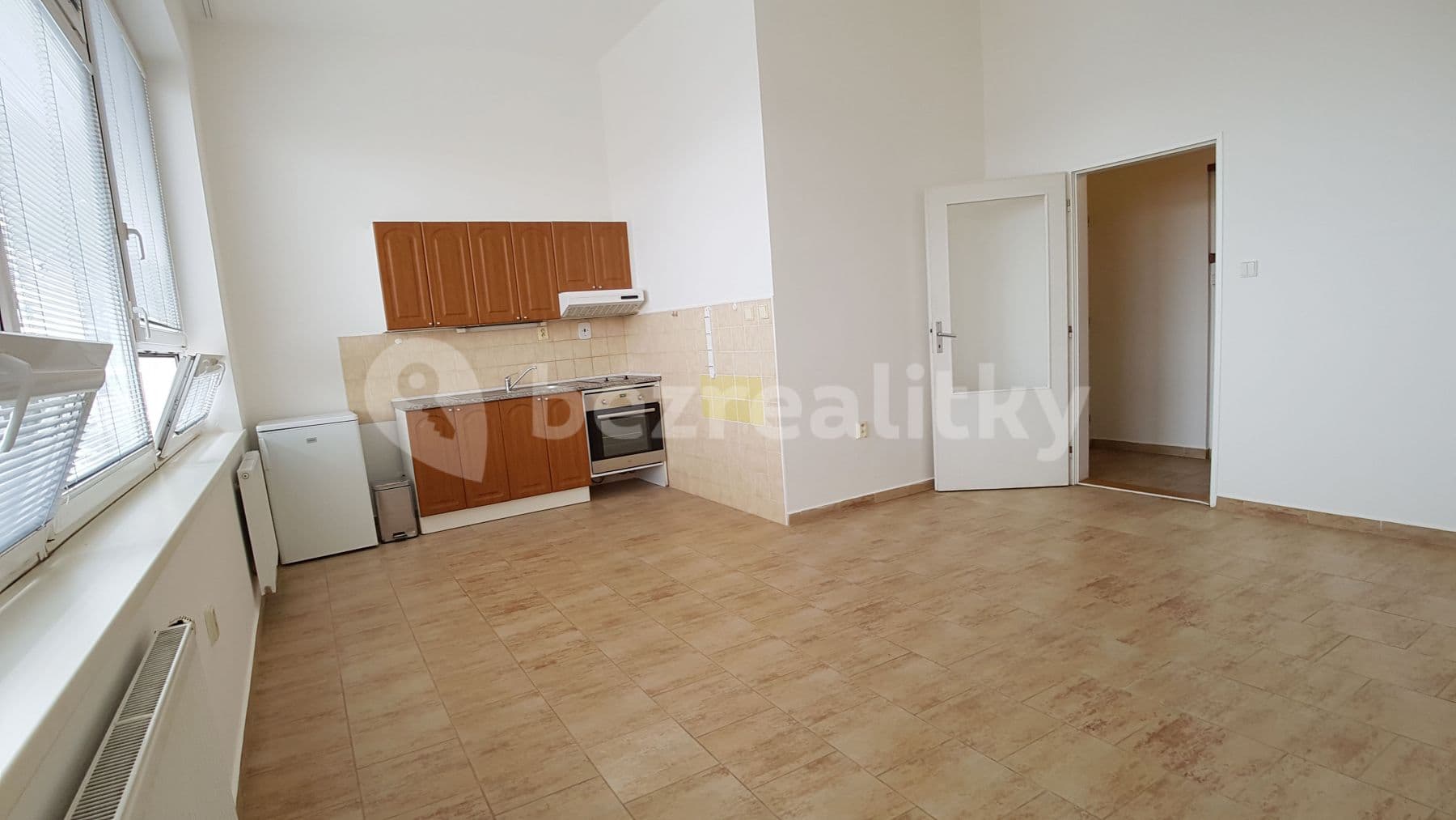 Pronájem bytu 1+kk 32 m², Sluneční Náměstí, Praha, Praha Pronájem bytu 1+kk 32 m², Sluneční Náměstí, Praha, Praha
