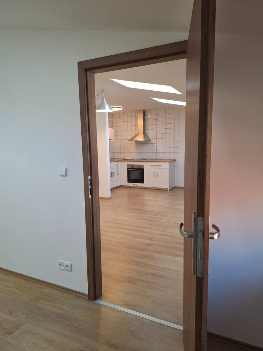 Pronájem bytu 2+kk 66 m², Beroun, Beroun, Středočeský kraj Pronájem bytu 2+kk 66 m², Beroun, Beroun, Středočeský kraj
