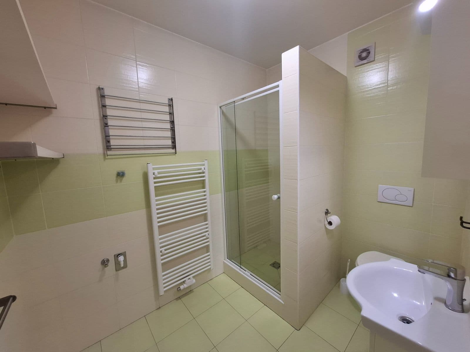 Pronájem bytu 2+kk 56 m², Beroun, Beroun, Středočeský kraj Pronájem bytu 2+kk 56 m², Beroun, Beroun, Středočeský kraj