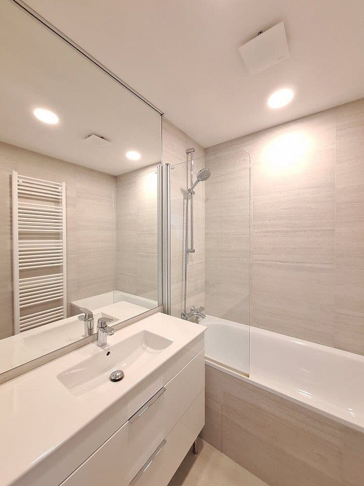 Pronájem bytu 3+kk 72 m², Frostova, Praha, Praha Pronájem bytu 3+kk 72 m², Frostova, Praha, Praha