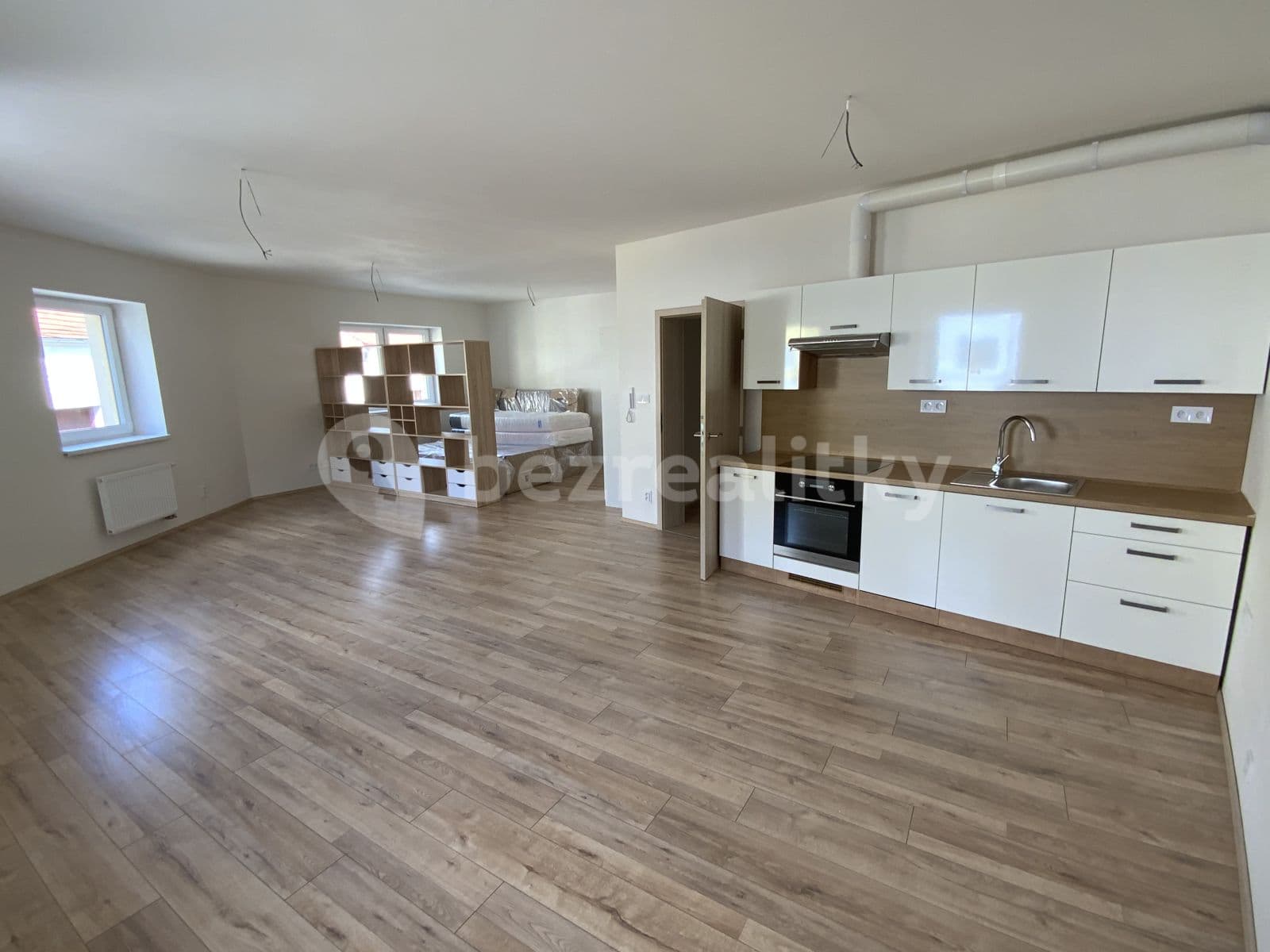 Pronájem bytu 1+kk 65 m², Masarykovo náměstí, Šlapanice, Jihomoravský kraj Pronájem bytu 1+kk 65 m², Masarykovo náměstí, Šlapanice, Jihomoravský kraj