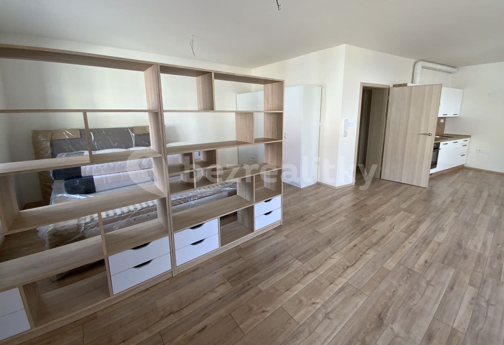 Pronájem bytu 1+kk 65 m², Masarykovo náměstí, Šlapanice, Jihomoravský kraj Pronájem bytu 1+kk 65 m², Masarykovo náměstí, Šlapanice, Jihomoravský kraj