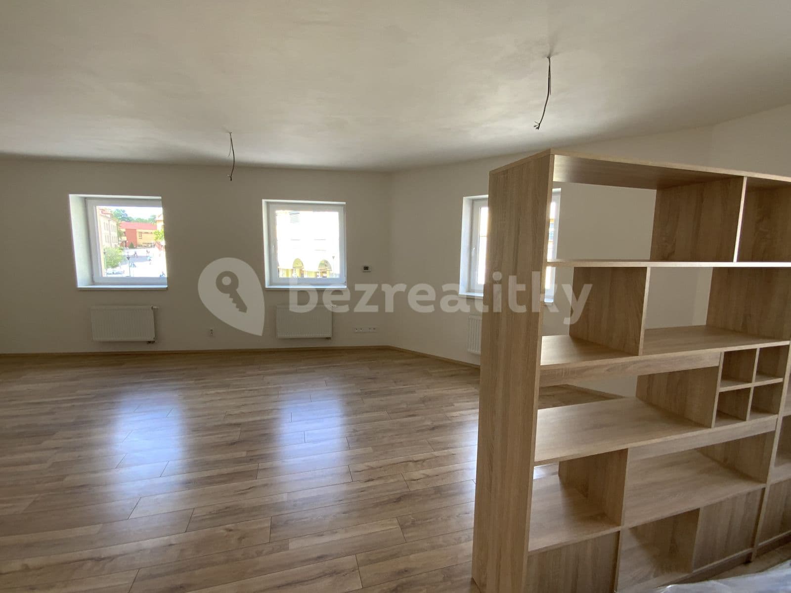 Pronájem bytu 1+kk 65 m², Masarykovo náměstí, Šlapanice, Jihomoravský kraj Pronájem bytu 1+kk 65 m², Masarykovo náměstí, Šlapanice, Jihomoravský kraj