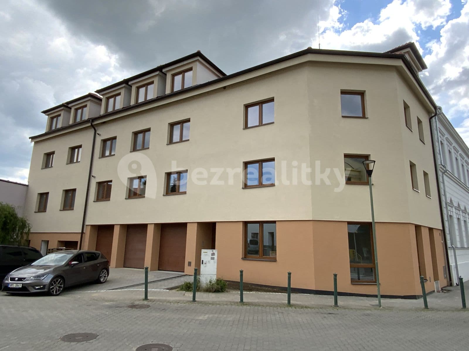 Pronájem bytu 1+kk 65 m², Masarykovo náměstí, Šlapanice, Jihomoravský kraj Pronájem bytu 1+kk 65 m², Masarykovo náměstí, Šlapanice, Jihomoravský kraj