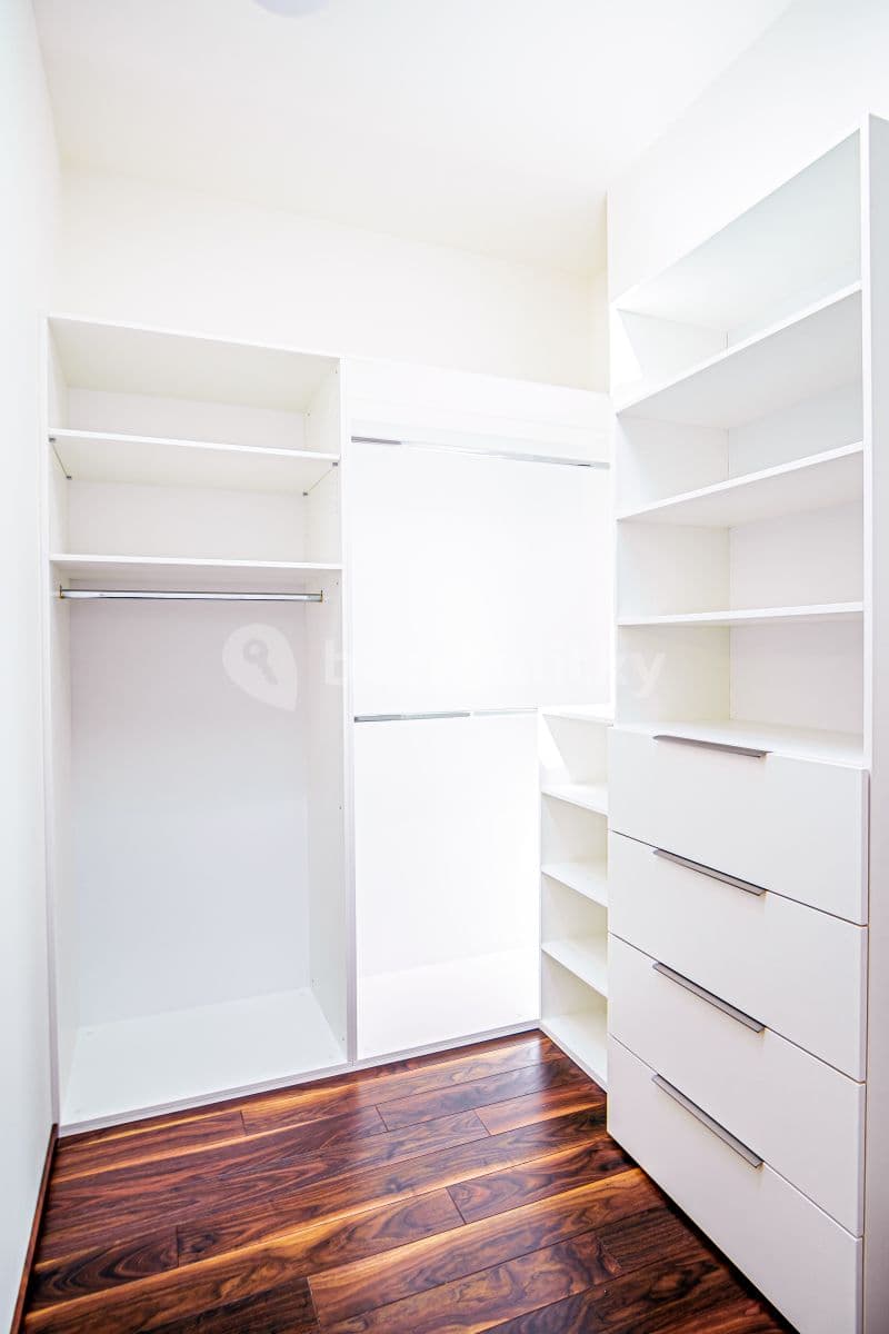 Pronájem bytu 5+kk 184 m², Lípová, Praha, Praha Pronájem bytu 5+kk 184 m², Lípová, Praha, Praha