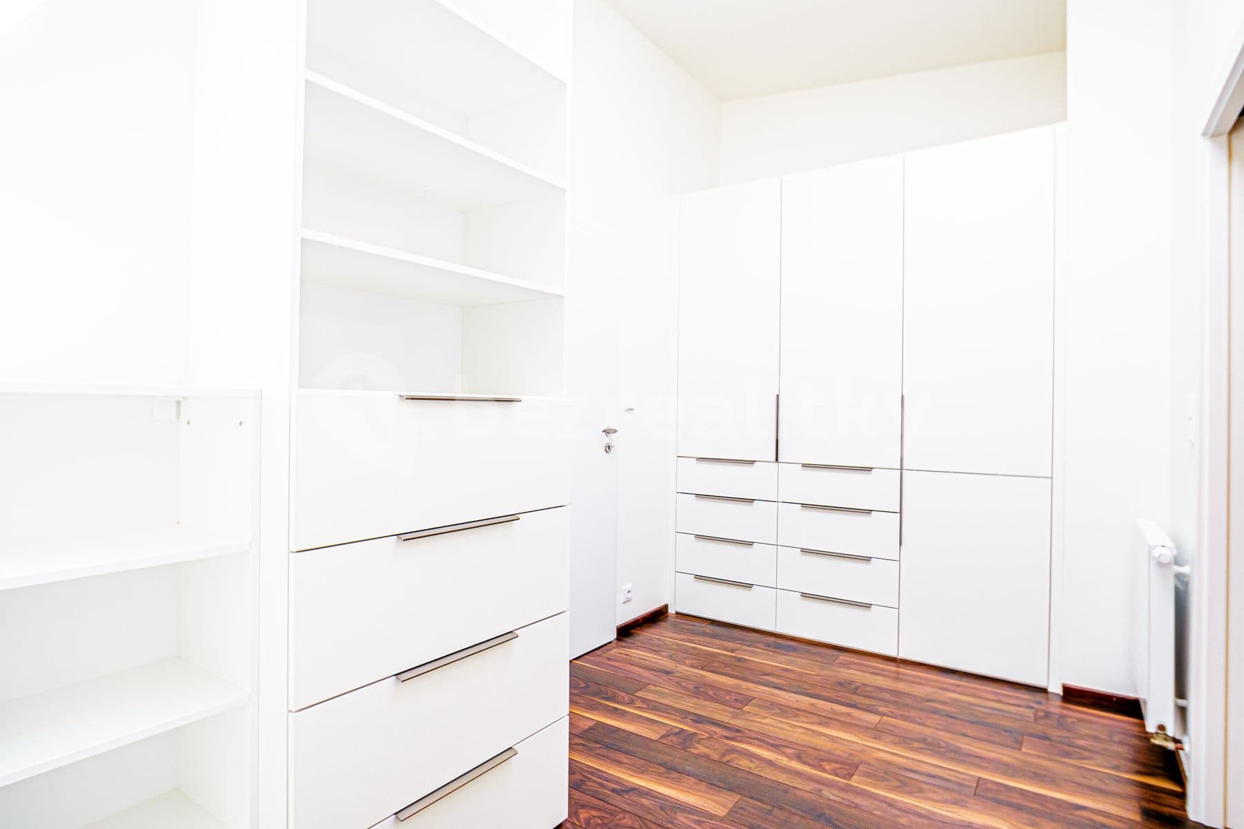 Pronájem bytu 5+kk 184 m², Lípová, Praha, Praha Pronájem bytu 5+kk 184 m², Lípová, Praha, Praha