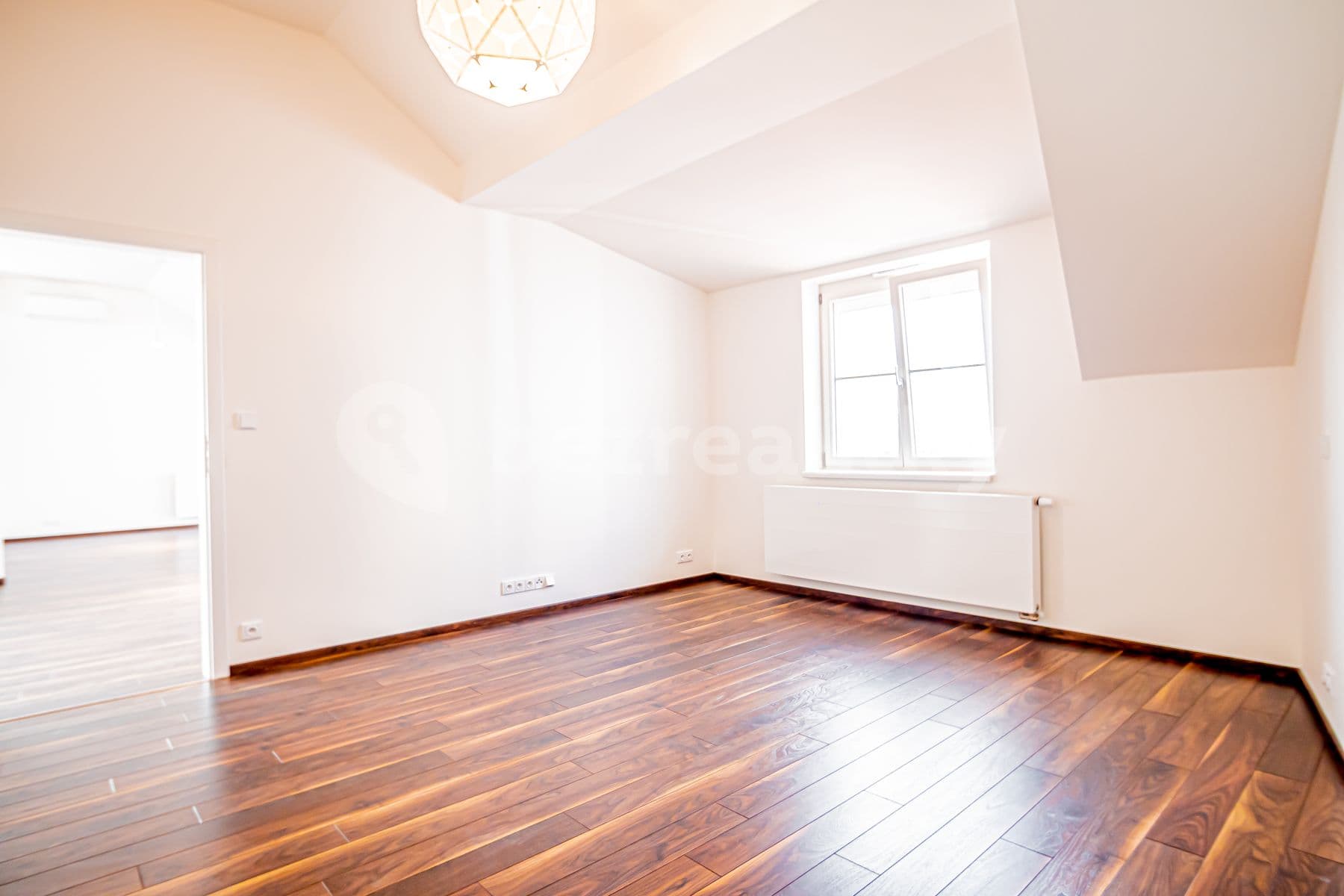 Pronájem bytu 5+kk 184 m², Lípová, Praha, Praha Pronájem bytu 5+kk 184 m², Lípová, Praha, Praha