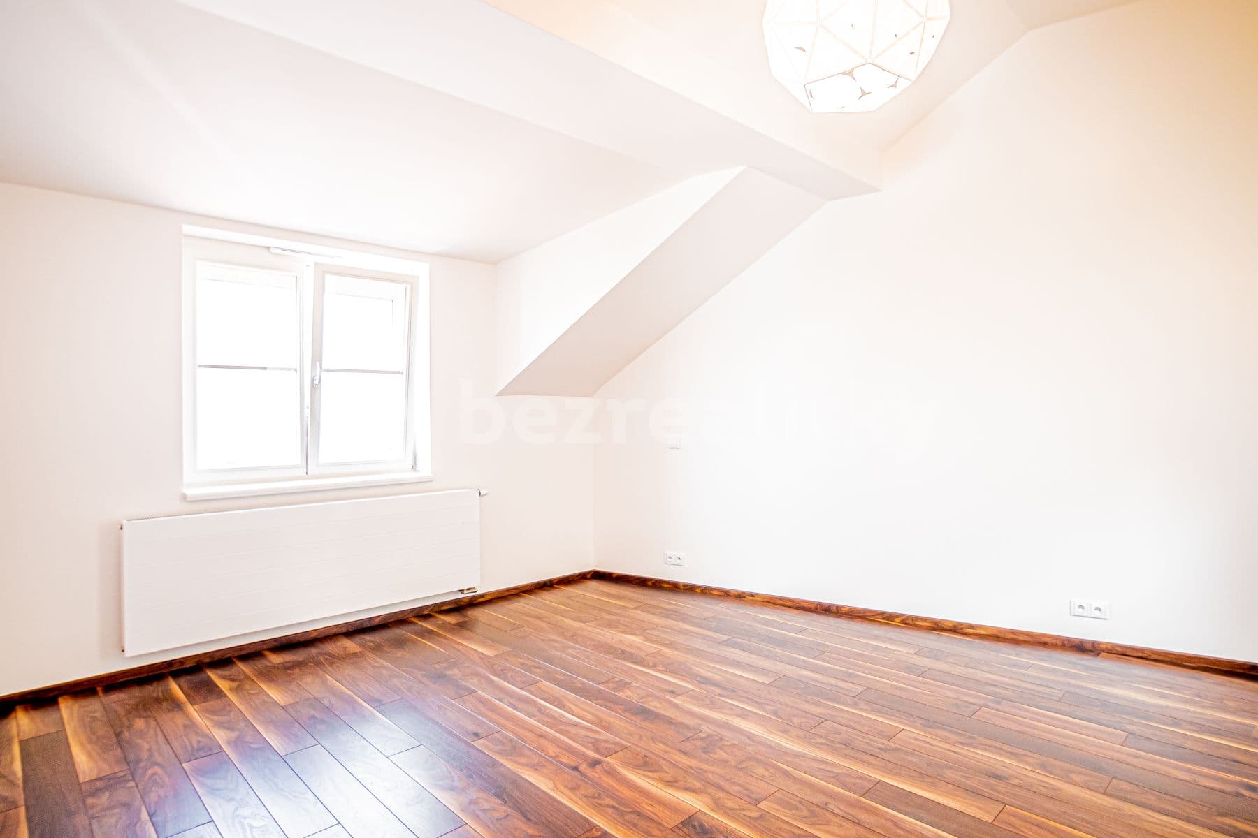 Pronájem bytu 5+kk 184 m², Lípová, Praha, Praha Pronájem bytu 5+kk 184 m², Lípová, Praha, Praha