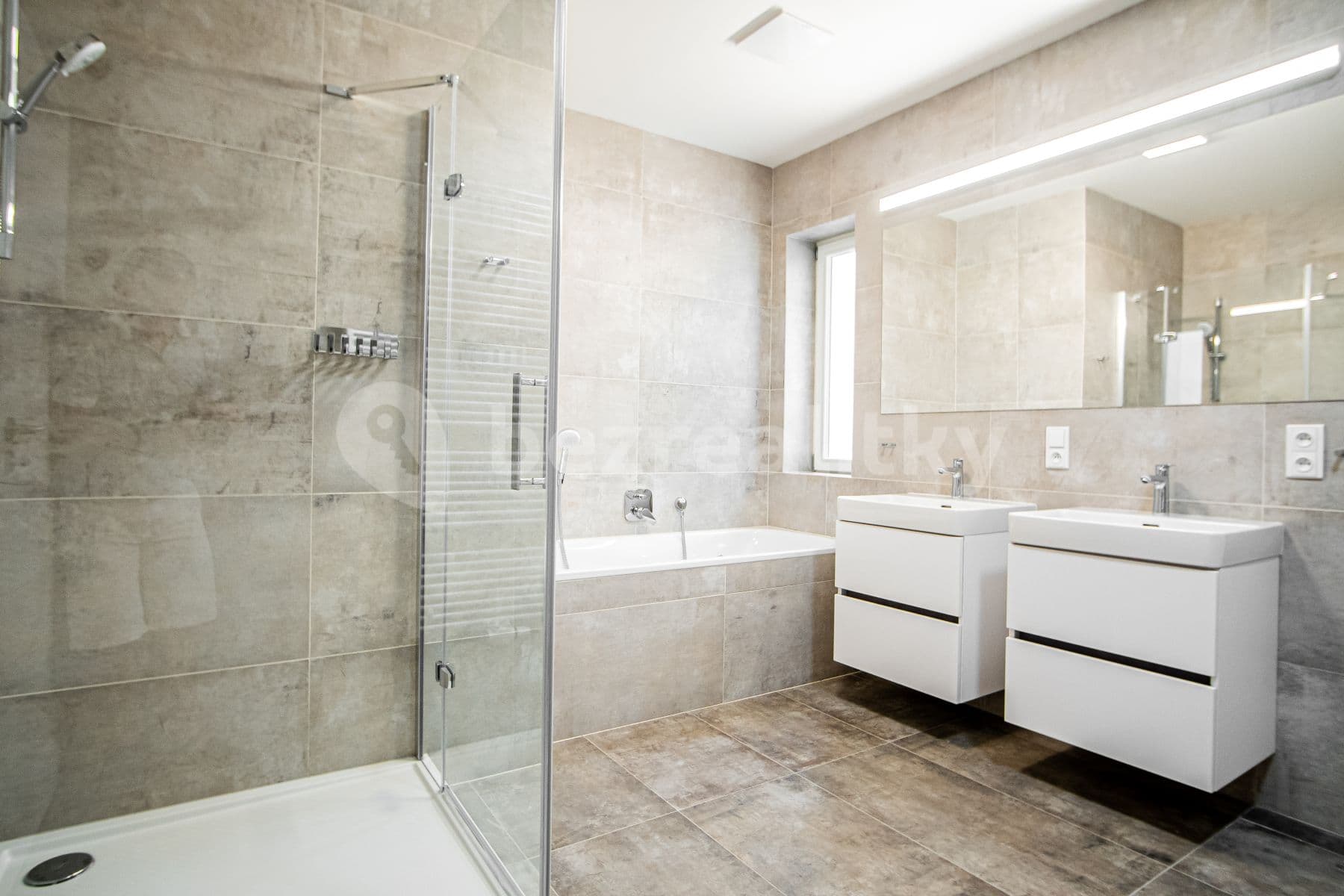 Pronájem bytu 5+kk 184 m², Lípová, Praha, Praha Pronájem bytu 5+kk 184 m², Lípová, Praha, Praha