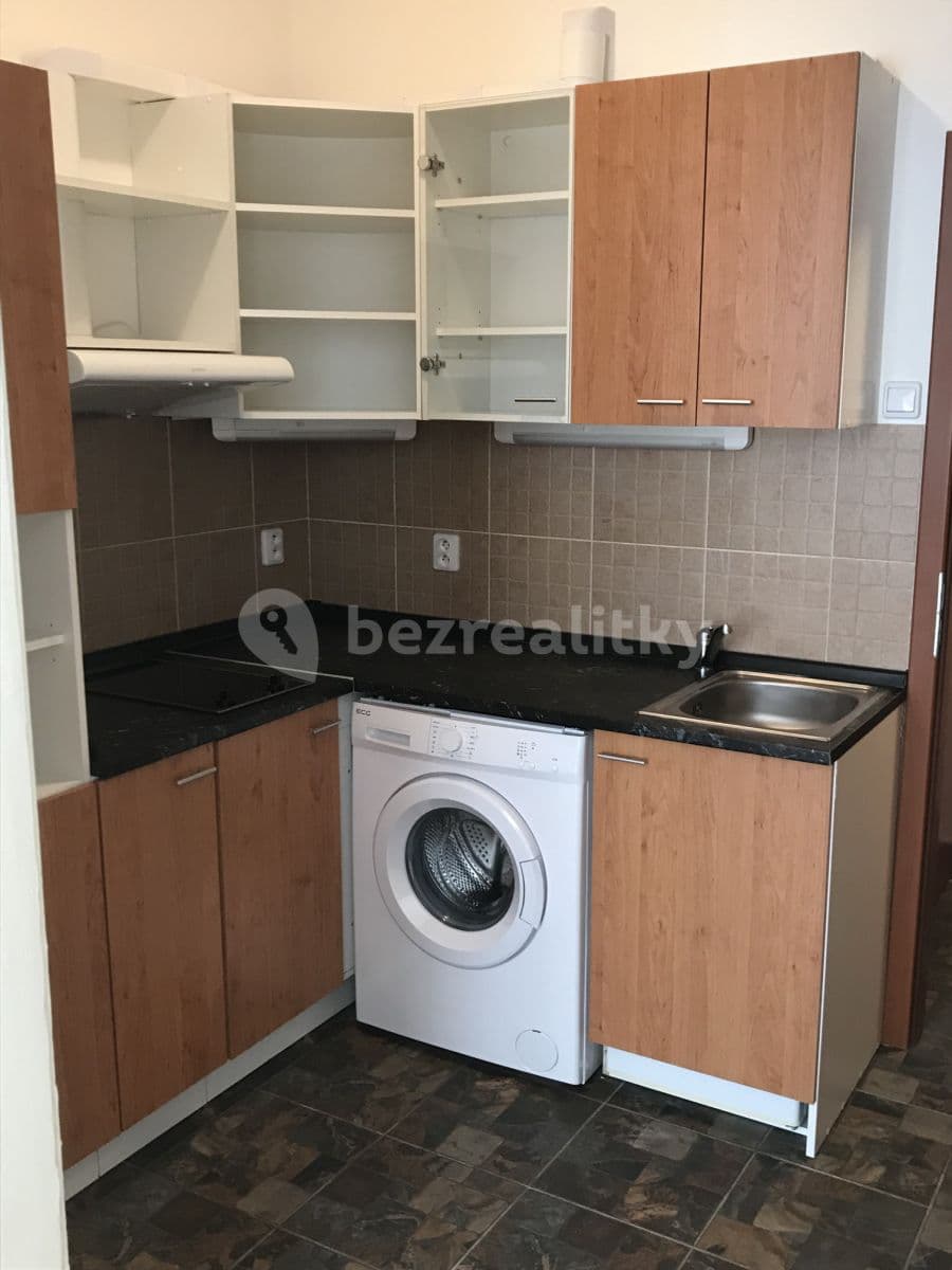 Pronájem bytu 1+1 28 m², Záhřebská, Praha, Praha Pronájem bytu 1+1 28 m², Záhřebská, Praha, Praha
