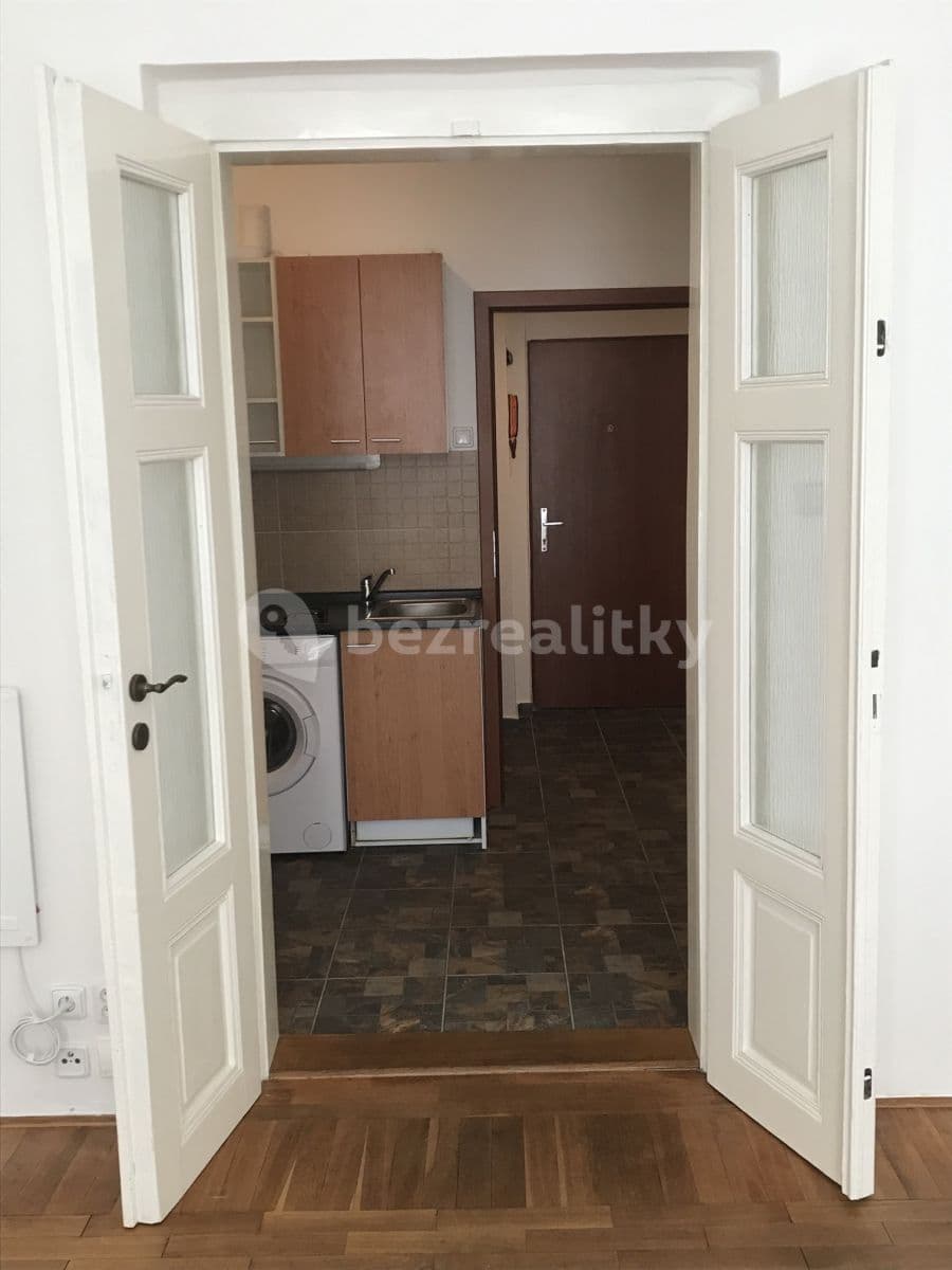Pronájem bytu 1+1 28 m², Záhřebská, Praha, Praha Pronájem bytu 1+1 28 m², Záhřebská, Praha, Praha