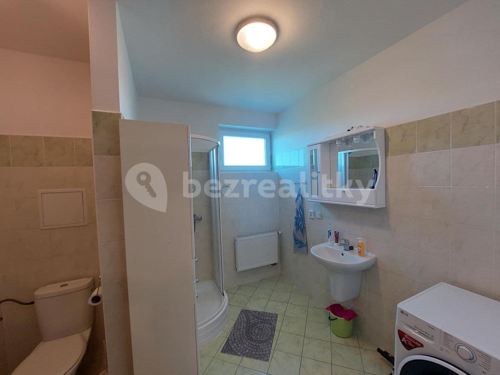Pronájem bytu 2+kk 60 m², Třídvorská, Kolín, Středočeský kraj Pronájem bytu 2+kk 60 m², Třídvorská, Kolín, Středočeský kraj
