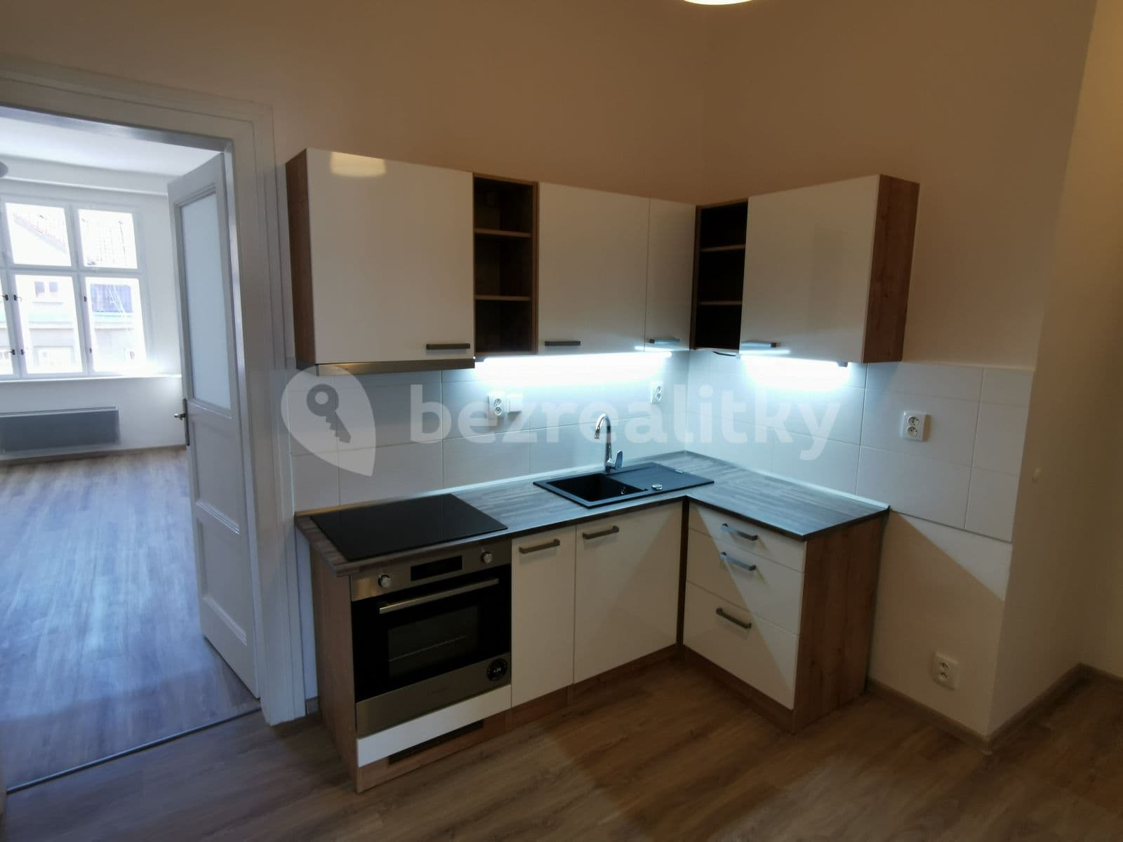 Pronájem bytu 2+1 51 m², Novovysočanská, Praha, Praha Pronájem bytu 2+1 51 m², Novovysočanská, Praha, Praha