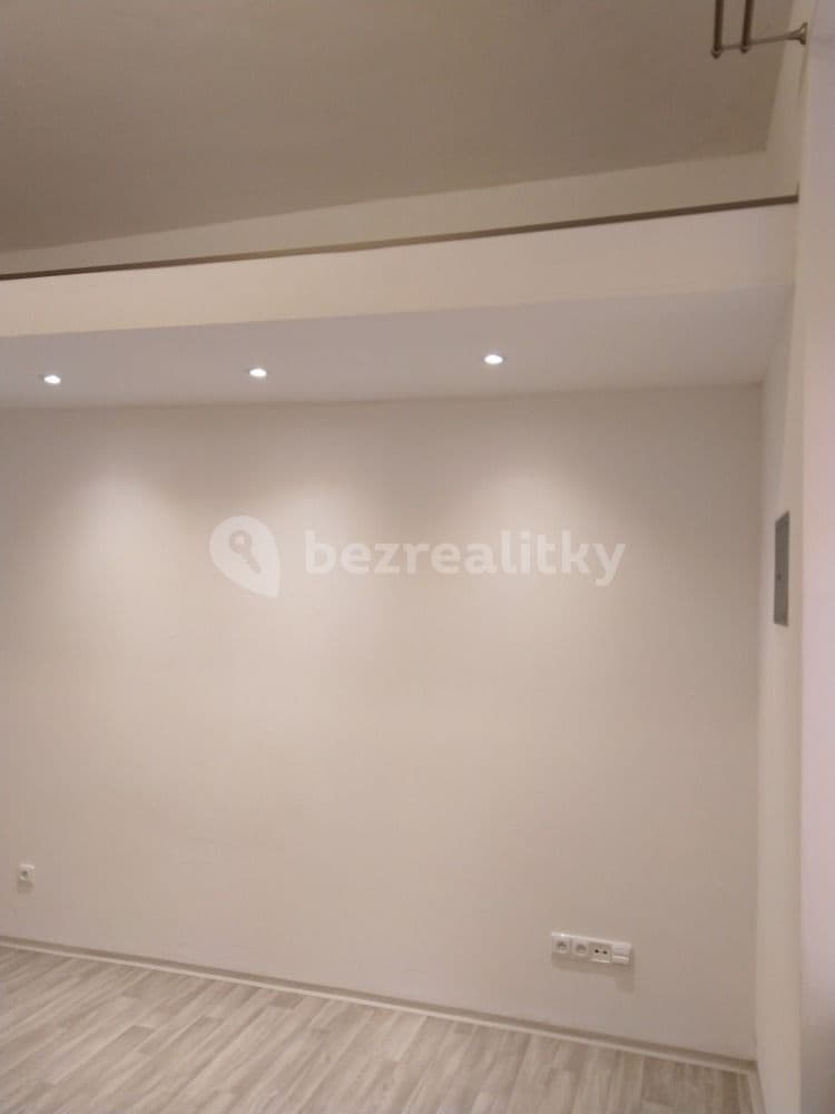Pronájem bytu Garsoniéra 22 m², Lublaňská, Praha, Praha Pronájem bytu Garsoniéra 22 m², Lublaňská, Praha, Praha