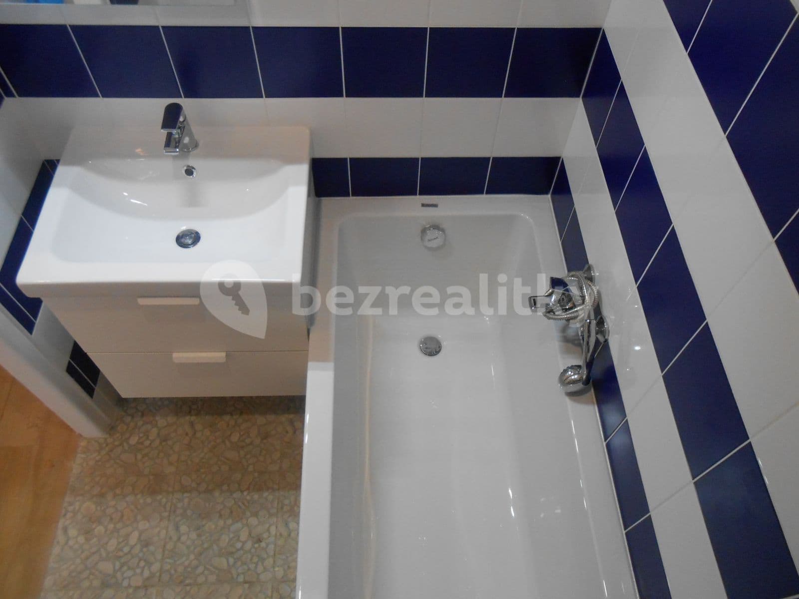 Pronájem bytu 3+1 69 m², Arménská, Praha, Praha Pronájem bytu 3+1 69 m², Arménská, Praha, Praha