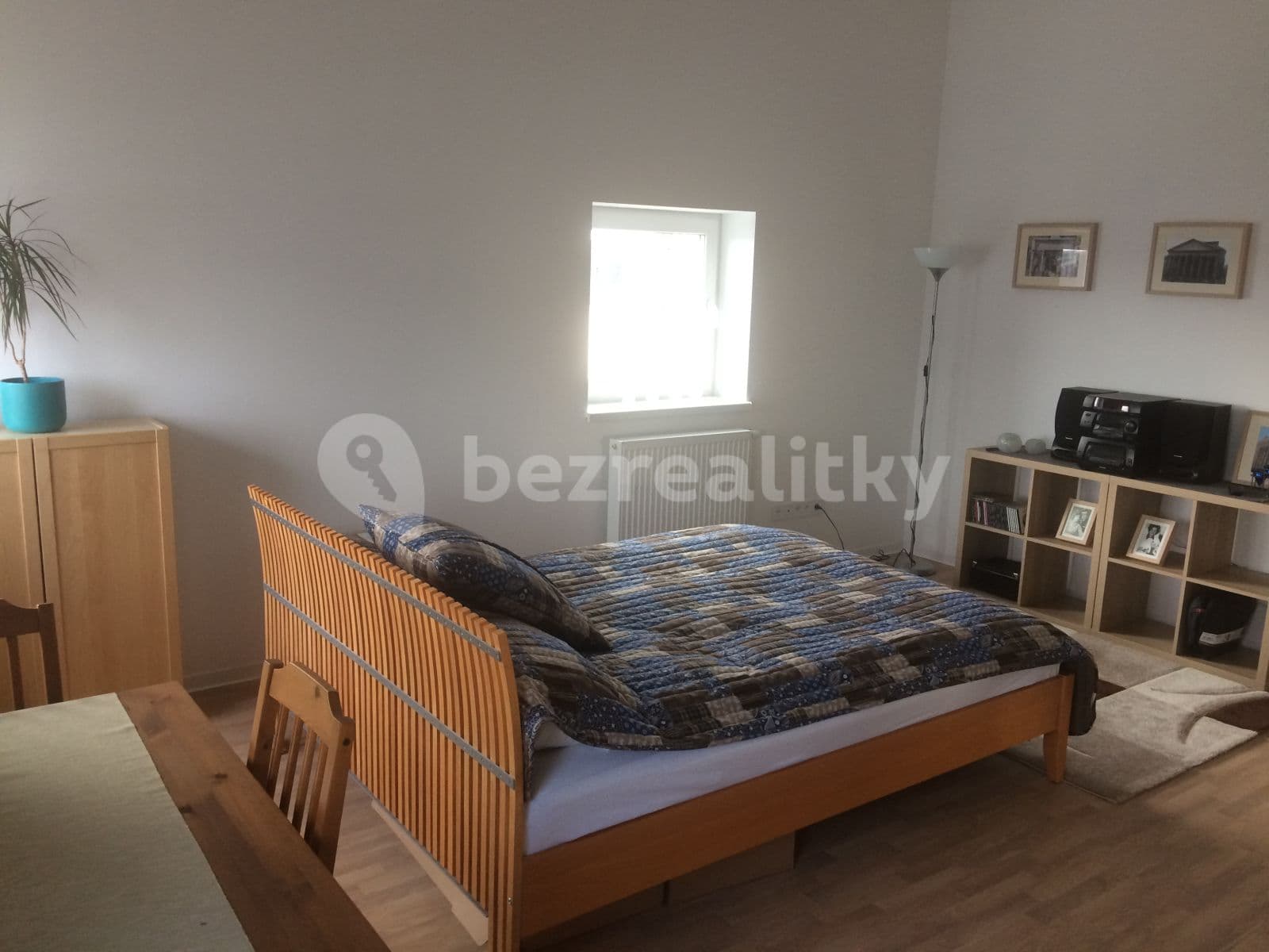 Pronájem bytu 1+kk 45 m², Ke kříži, Praha, Praha Pronájem bytu 1+kk 45 m², Ke kříži, Praha, Praha