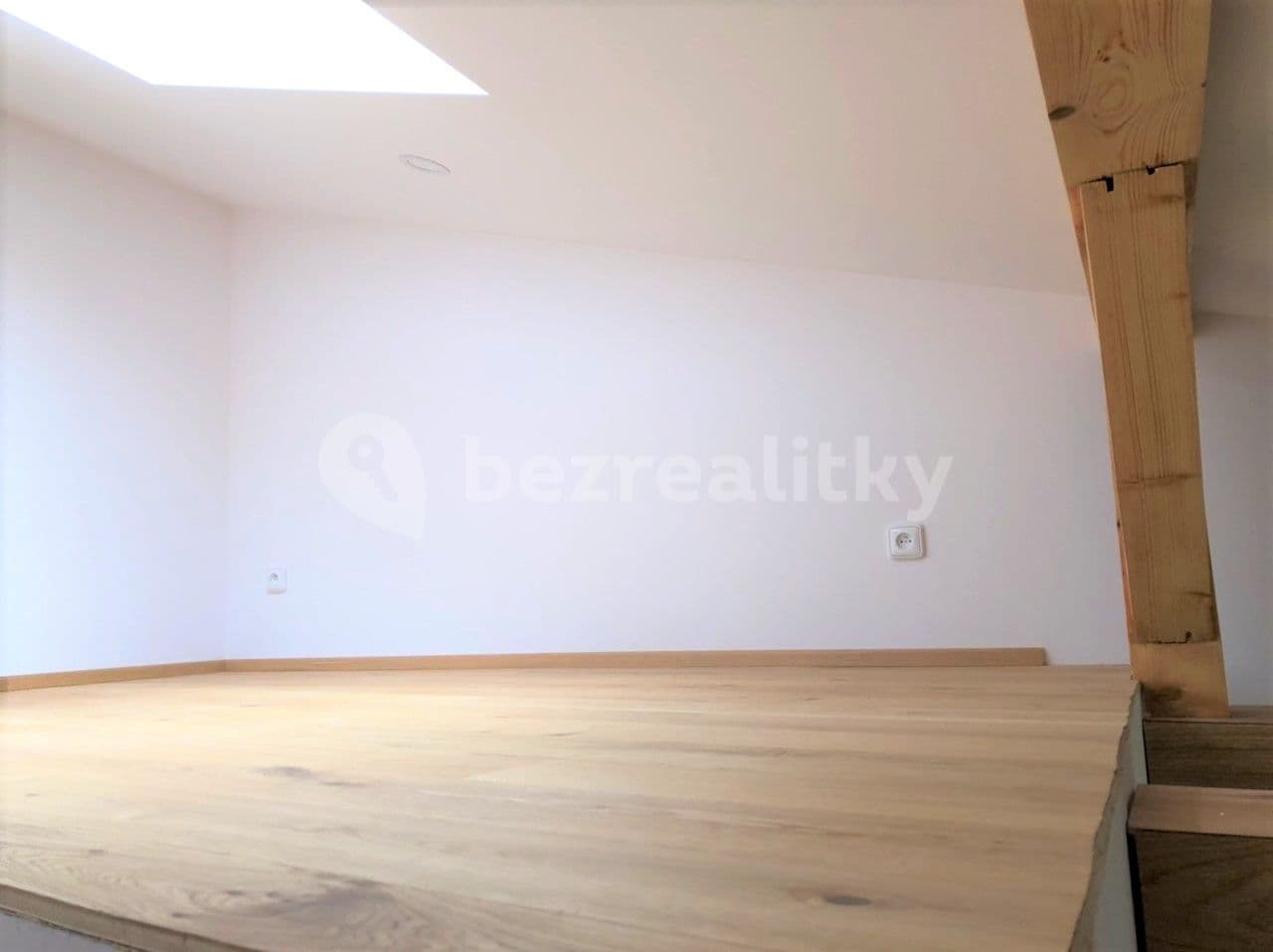 Pronájem bytu Garsoniéra 33 m², Moskevská, Praha, Praha Pronájem bytu Garsoniéra 33 m², Moskevská, Praha, Praha