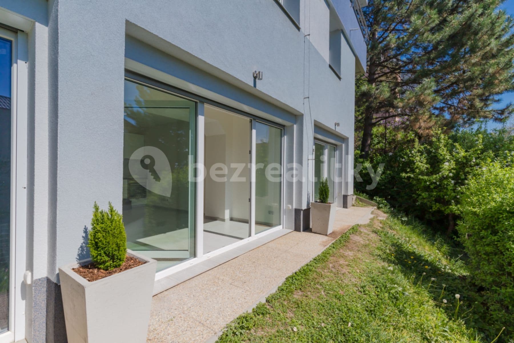 Pronájem bytu 1+kk 28 m², Na Vysočanských Vinicích, Praha, Praha Pronájem bytu 1+kk 28 m², Na Vysočanských Vinicích, Praha, Praha