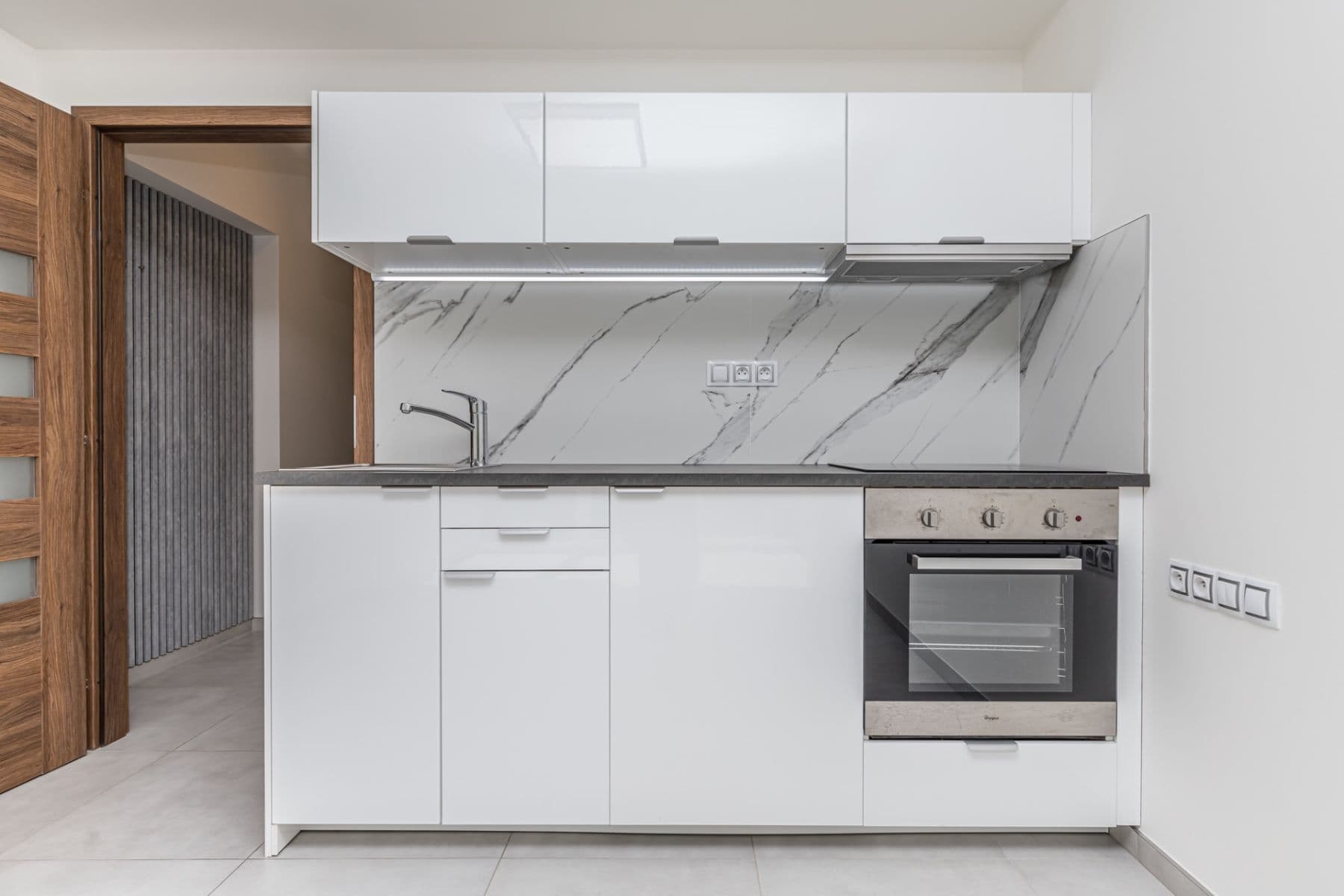 Pronájem bytu 1+kk 28 m², Na Vysočanských Vinicích, Praha, Praha Pronájem bytu 1+kk 28 m², Na Vysočanských Vinicích, Praha, Praha