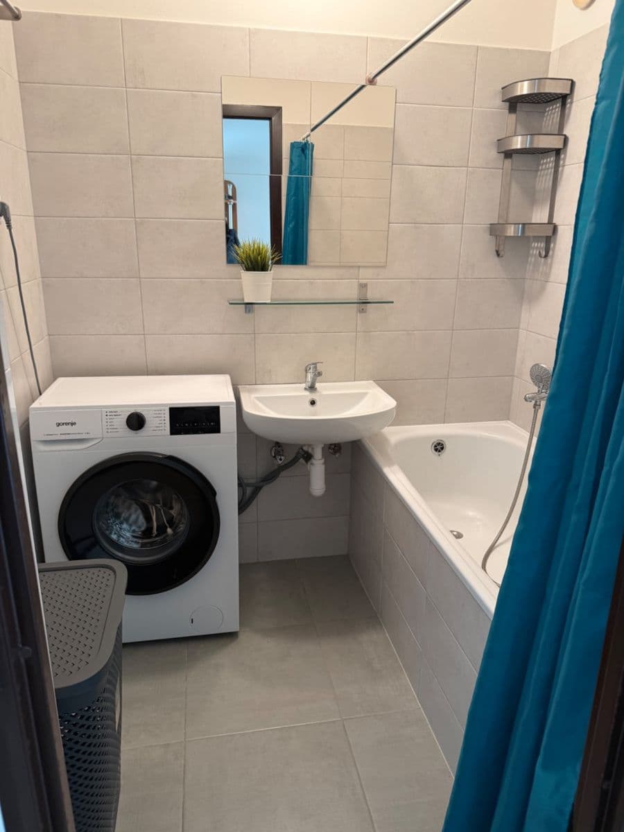 Pronájem bytu 2+1 56 m², Hvězdná, Liberec, Liberecký kraj Pronájem bytu 2+1 56 m², Hvězdná, Liberec, Liberecký kraj