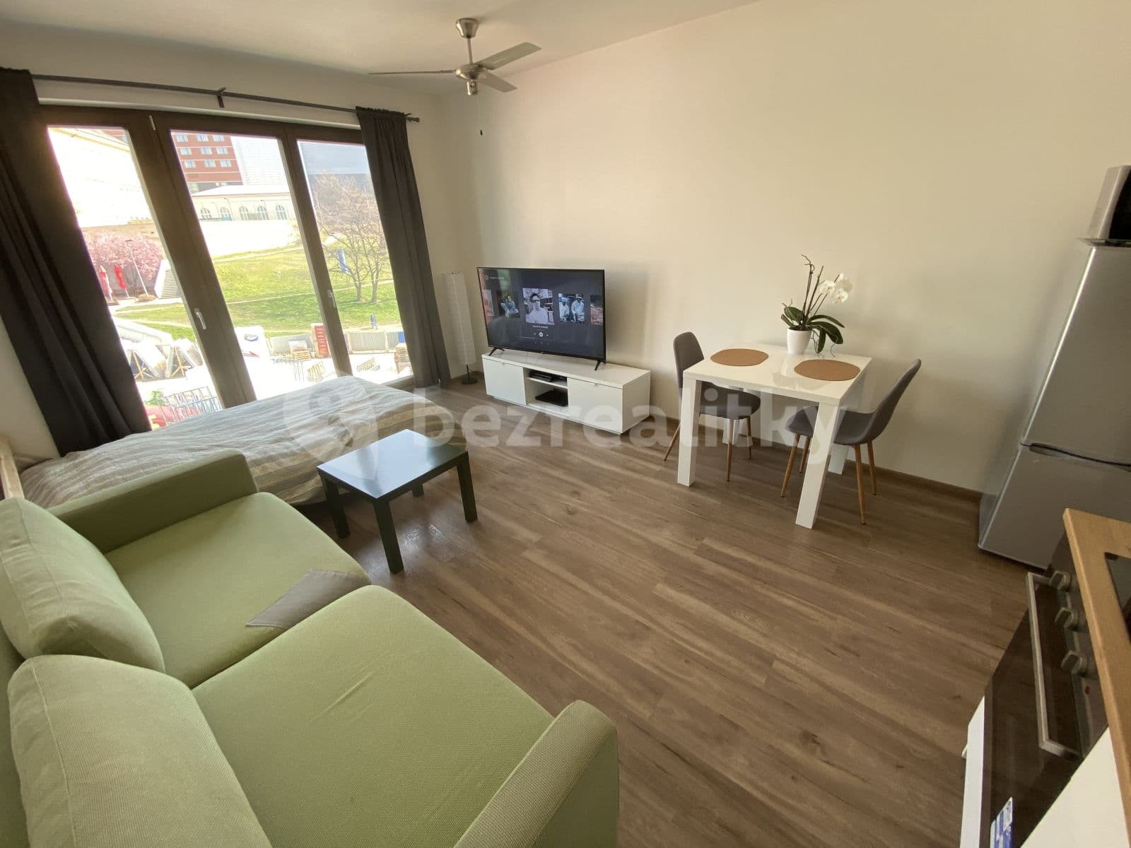 Pronájem bytu 1+kk 28 m², Bassova, Praha, Praha Pronájem bytu 1+kk 28 m², Bassova, Praha, Praha