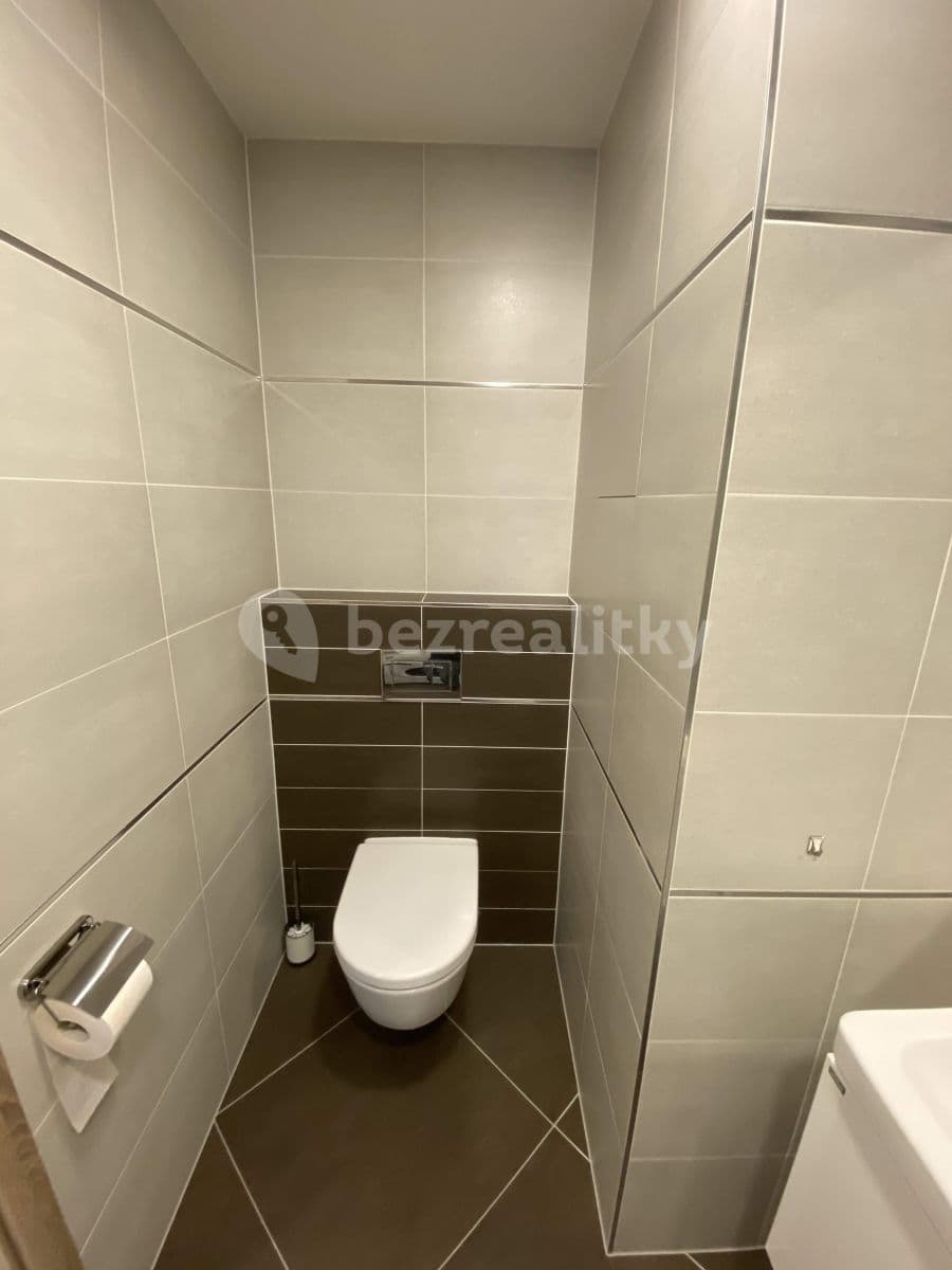 Pronájem bytu 1+kk 28 m², Bassova, Praha, Praha Pronájem bytu 1+kk 28 m², Bassova, Praha, Praha