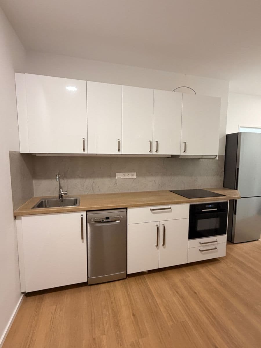 Pronájem bytu 2+1 51 m², Terronská, Praha, Praha Pronájem bytu 2+1 51 m², Terronská, Praha, Praha