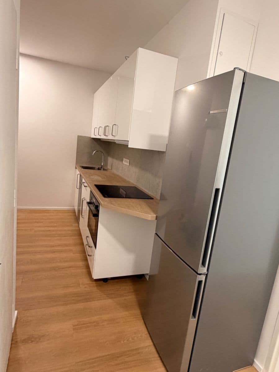 Pronájem bytu 2+1 51 m², Terronská, Praha, Praha Pronájem bytu 2+1 51 m², Terronská, Praha, Praha