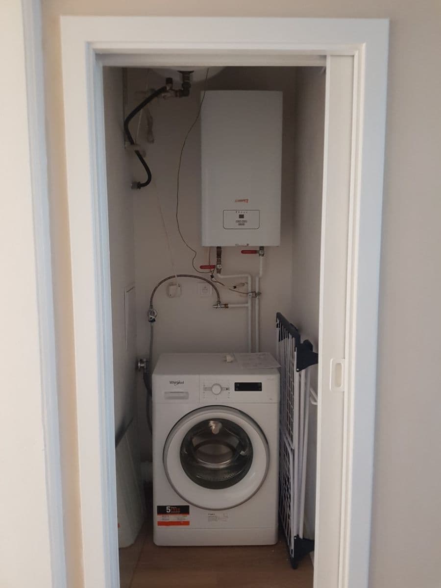 Pronájem bytu 1+1 43 m², Kamenická, Praha, Praha Pronájem bytu 1+1 43 m², Kamenická, Praha, Praha
