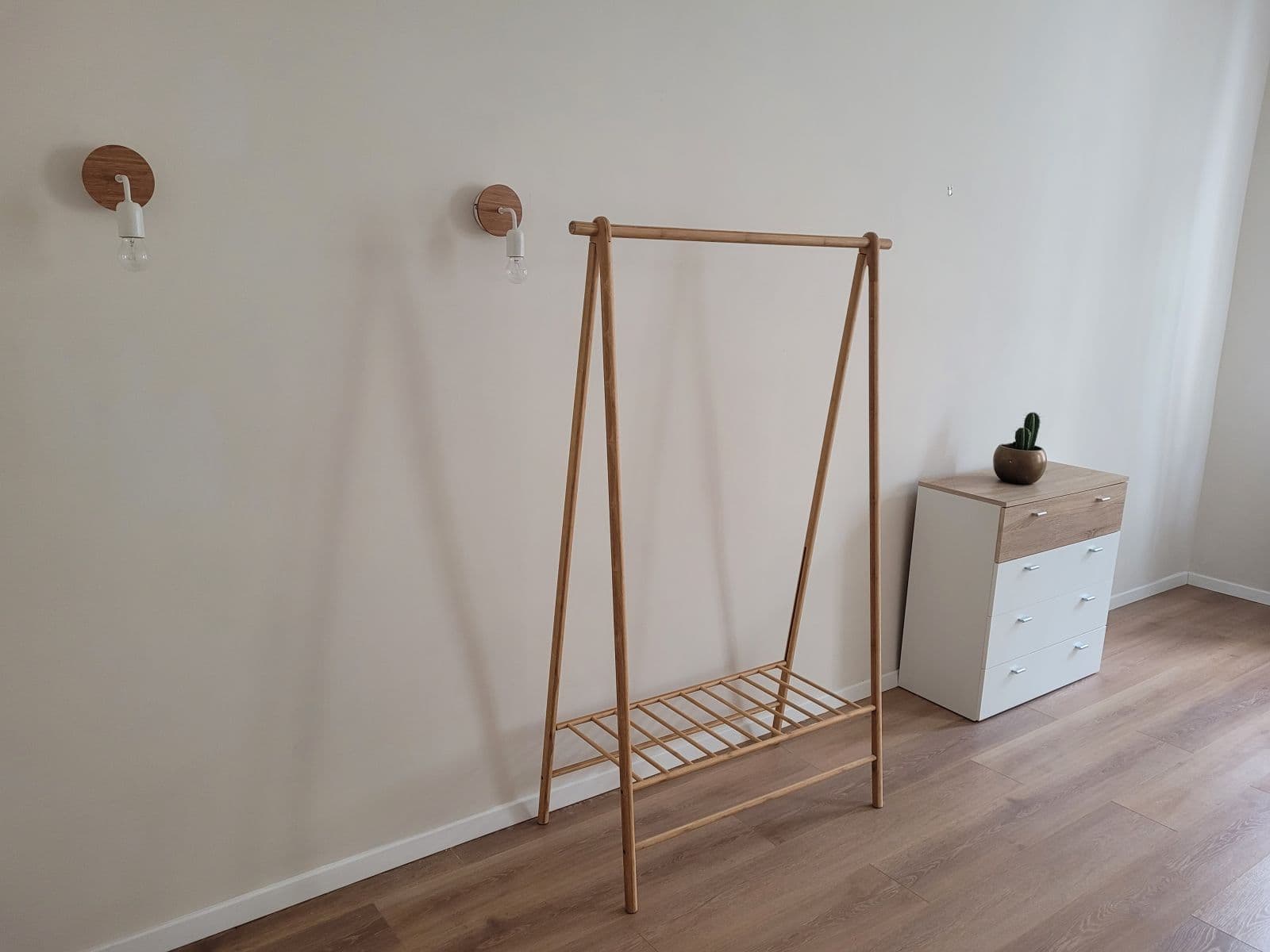 Pronájem bytu 1+1 43 m², Kamenická, Praha, Praha Pronájem bytu 1+1 43 m², Kamenická, Praha, Praha