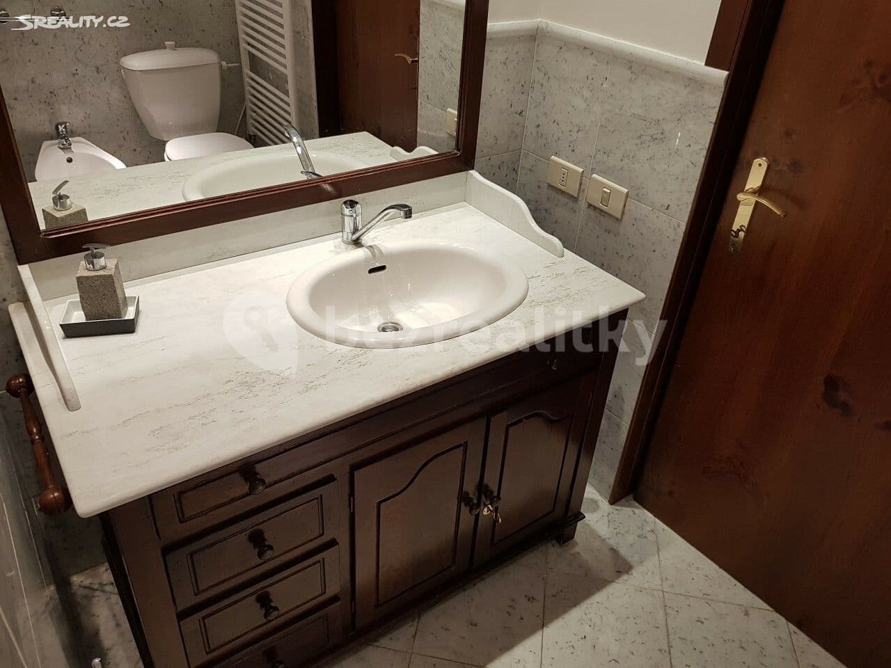 Pronájem bytu 2+kk 50 m², Korunní, Praha, Praha Pronájem bytu 2+kk 50 m², Korunní, Praha, Praha