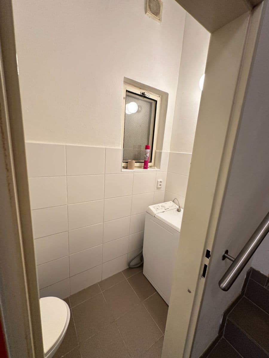 Pronájem bytu 1+1 24 m², Trojanova, Praha, Praha Pronájem bytu 1+1 24 m², Trojanova, Praha, Praha