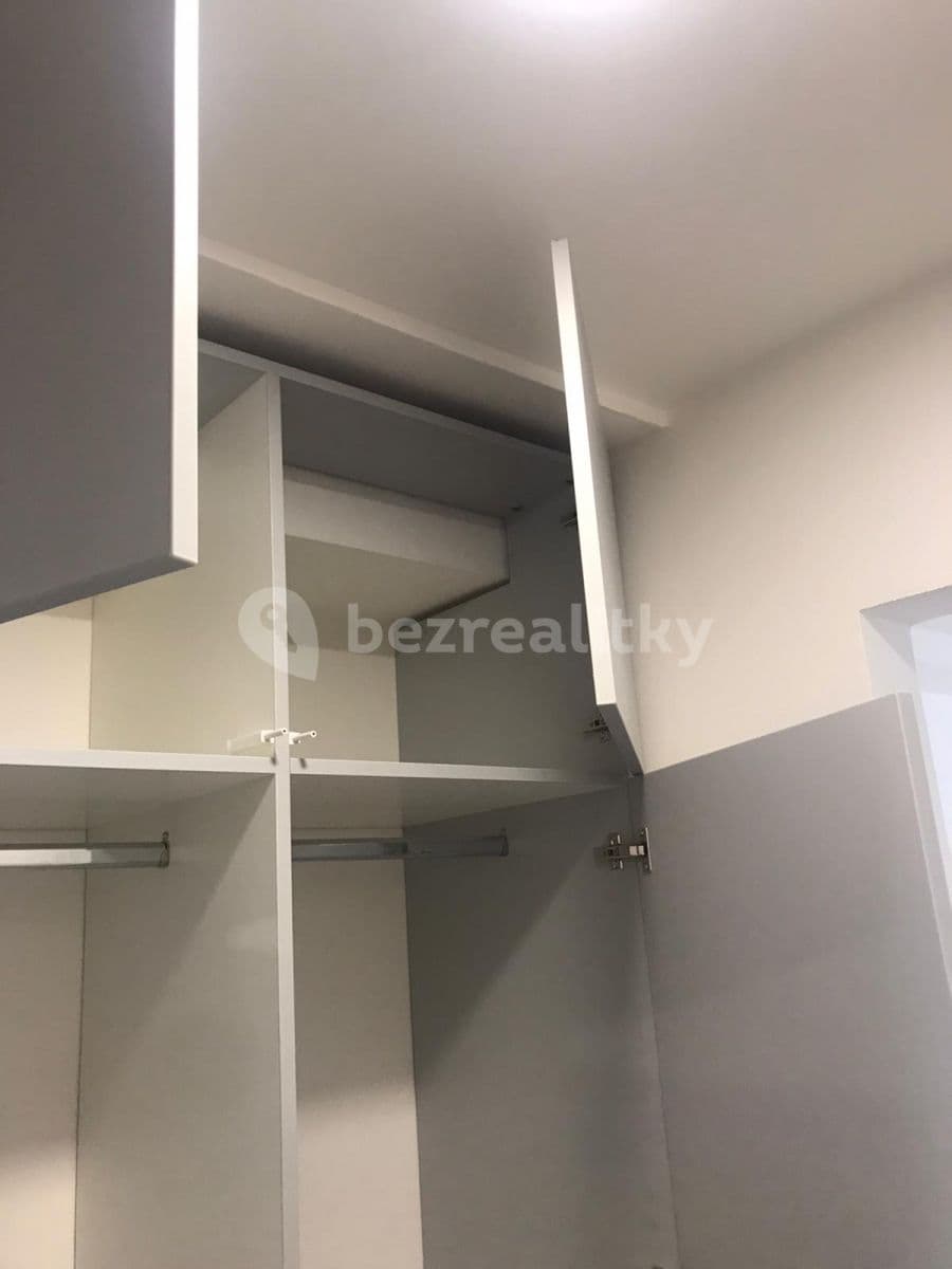 Pronájem bytu 1+kk 29 m², Souběžná Ⅱ, Praha, Praha Pronájem bytu 1+kk 29 m², Souběžná Ⅱ, Praha, Praha