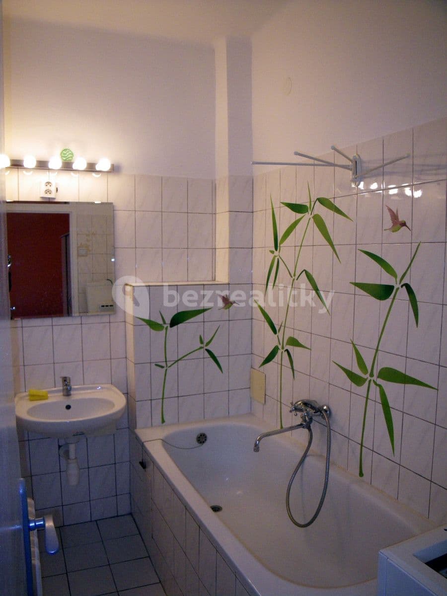 Pronájem bytu 1+1 52 m², Wilsonova, Bratislava - mestská časť Staré Mesto, Bratislavský kraj Pronájem bytu 1+1 52 m², Wilsonova, Bratislava - mestská časť Staré Mesto, Bratislavský kraj