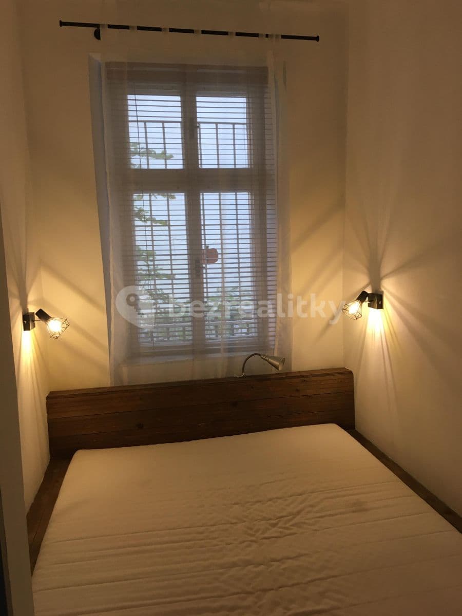 Pronájem bytu 2+kk 39 m², Husitská, Praha, Praha Pronájem bytu 2+kk 39 m², Husitská, Praha, Praha