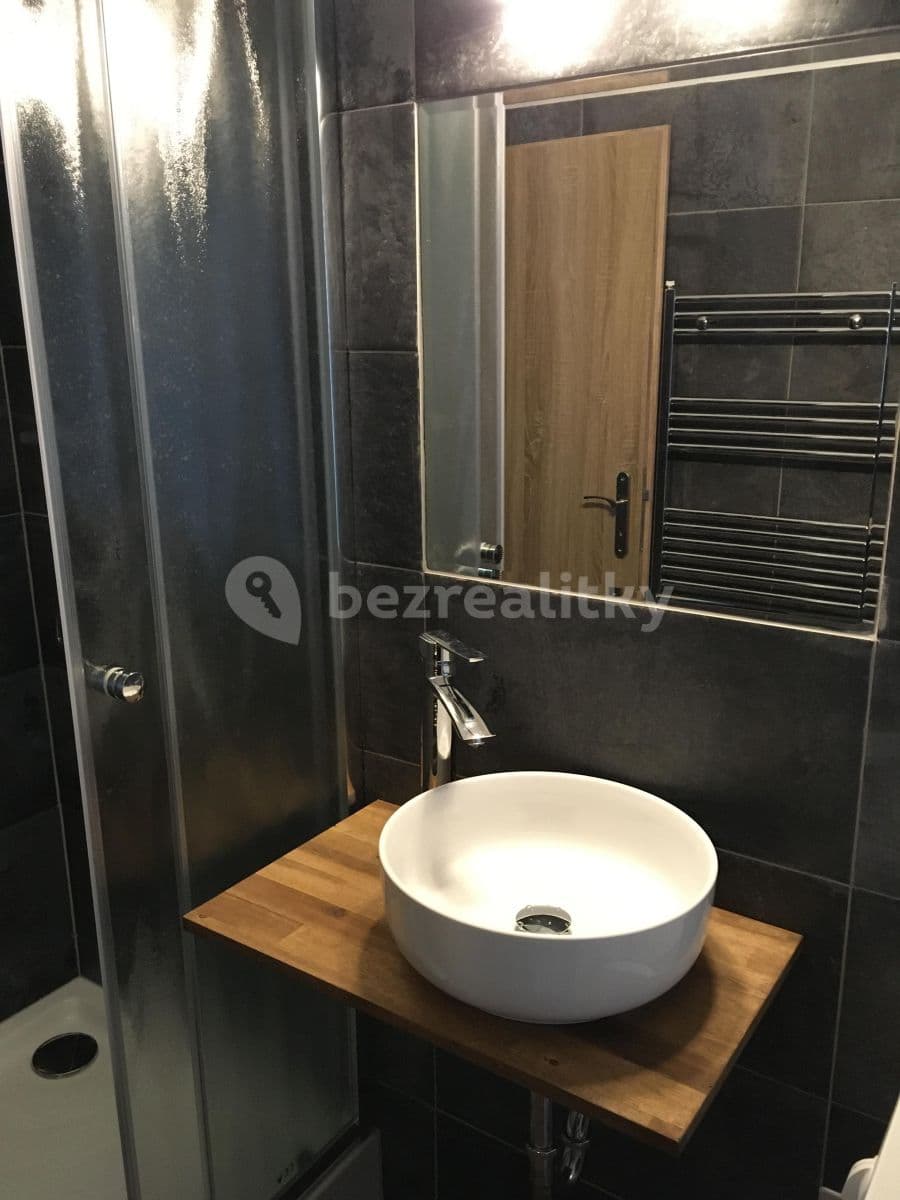 Pronájem bytu 2+kk 39 m², Husitská, Praha, Praha Pronájem bytu 2+kk 39 m², Husitská, Praha, Praha